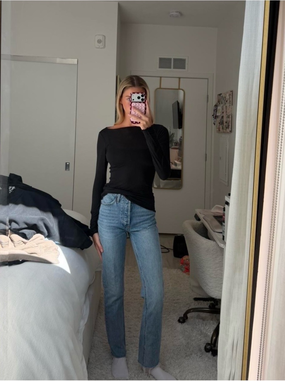 Aritzia High-Rise Straight Light Blue Jeans